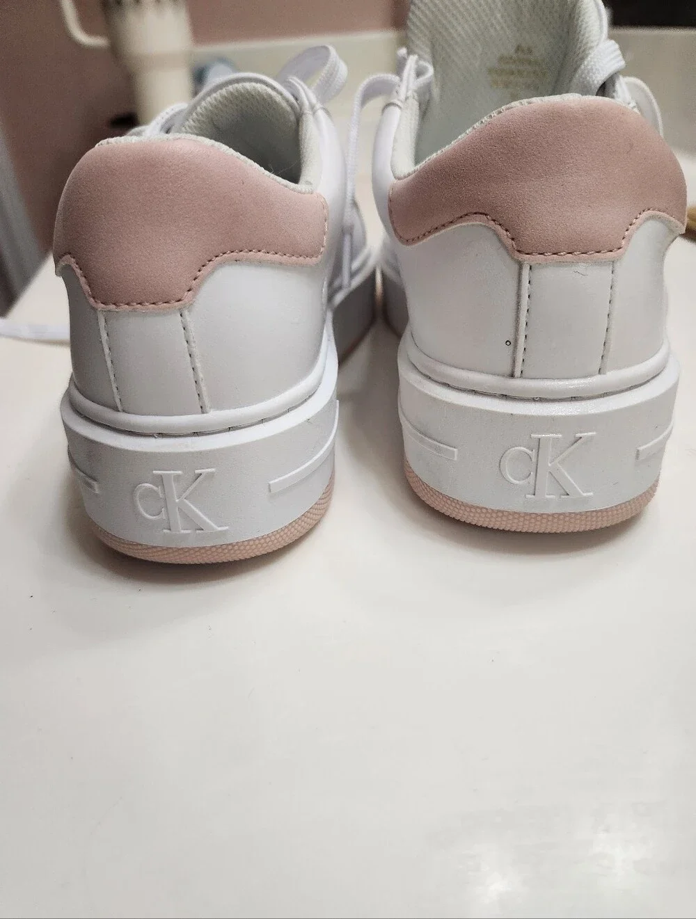Woman's Sneakers & Athletic Shoes Calvin Klein Dabrian